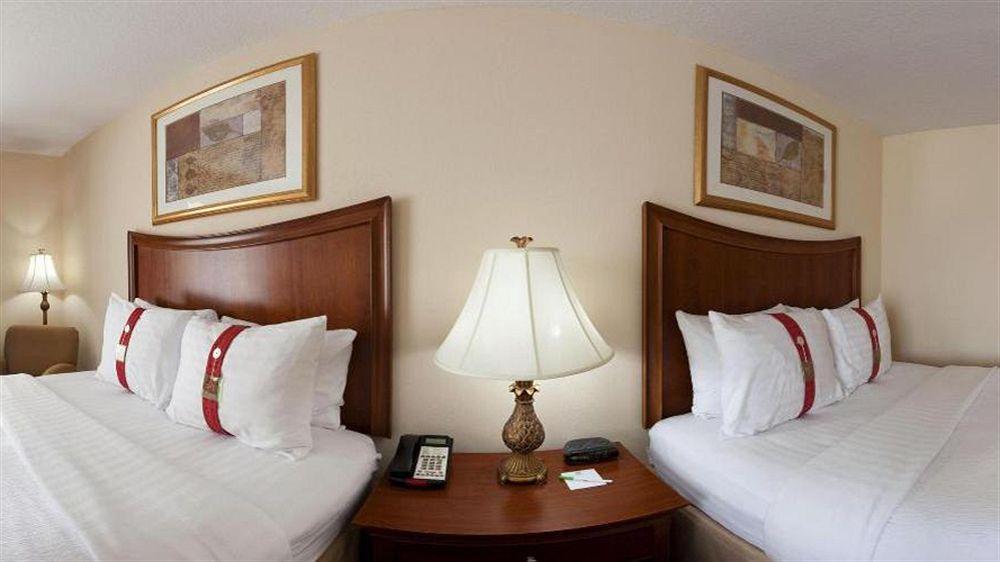 Holiday Inn Brunswick I-95 Exterior foto