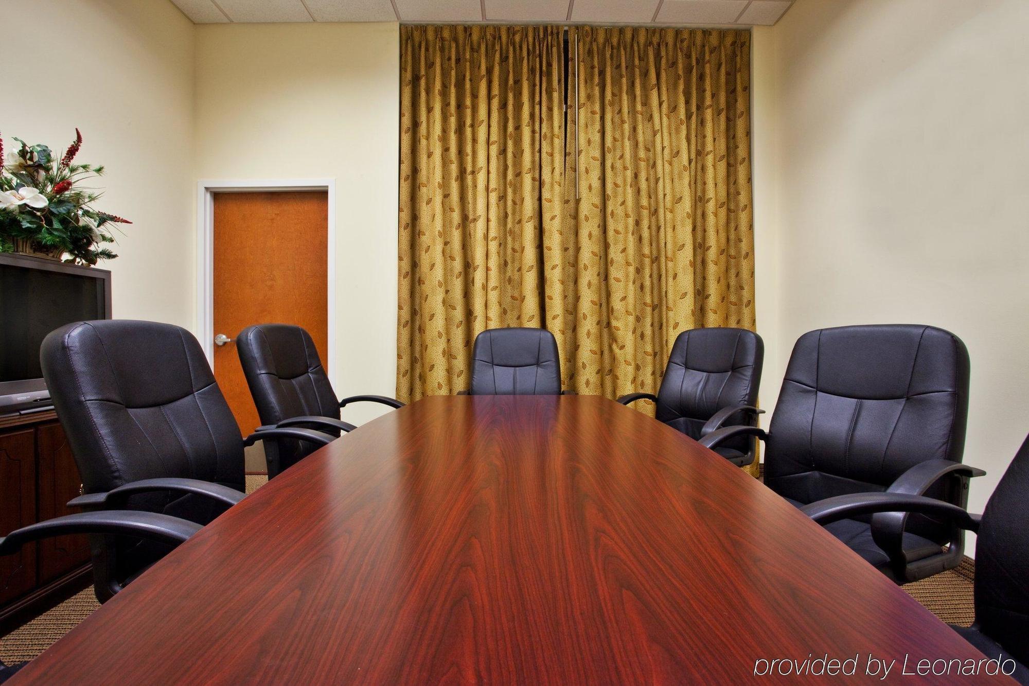 Holiday Inn Brunswick I-95 Facilidades foto